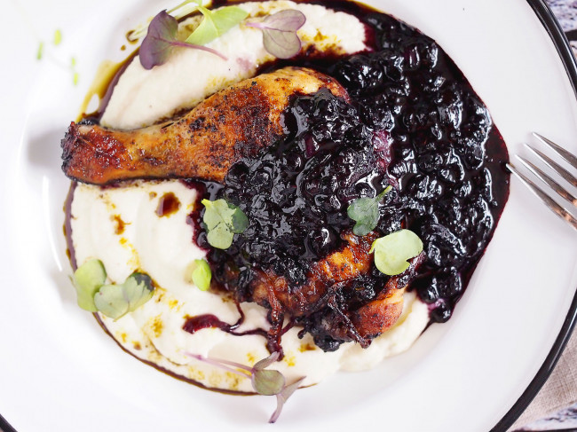 Chicken with blueberry sauce