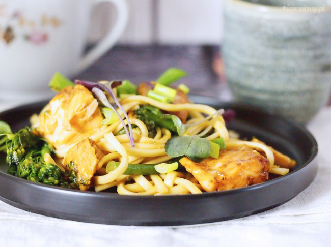 Salmon Noodles With Broccolini