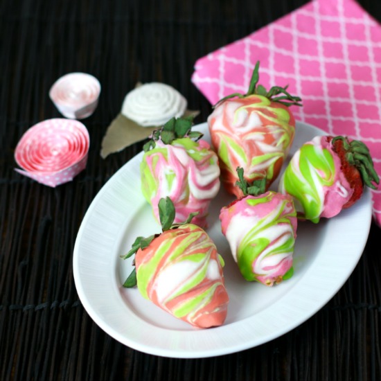 Marbled Chocolate Covered Strawberries