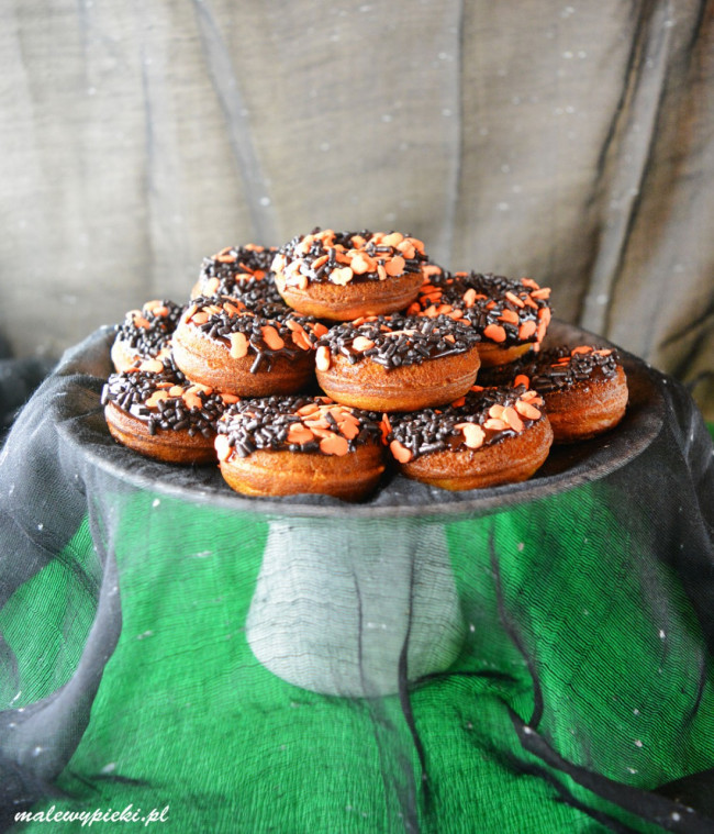 Baked gluten-free mini donuts