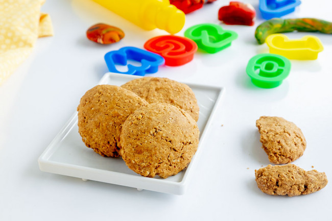 Gluten-free Oatmeal & Almond Butter Cookies For Kids