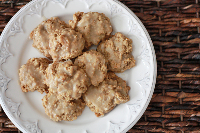 LOADED OATMEAL COOKIES WITH BROWN BUTTER GLAZE