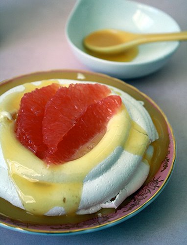 pavlova's with key lime and grapefruit curd