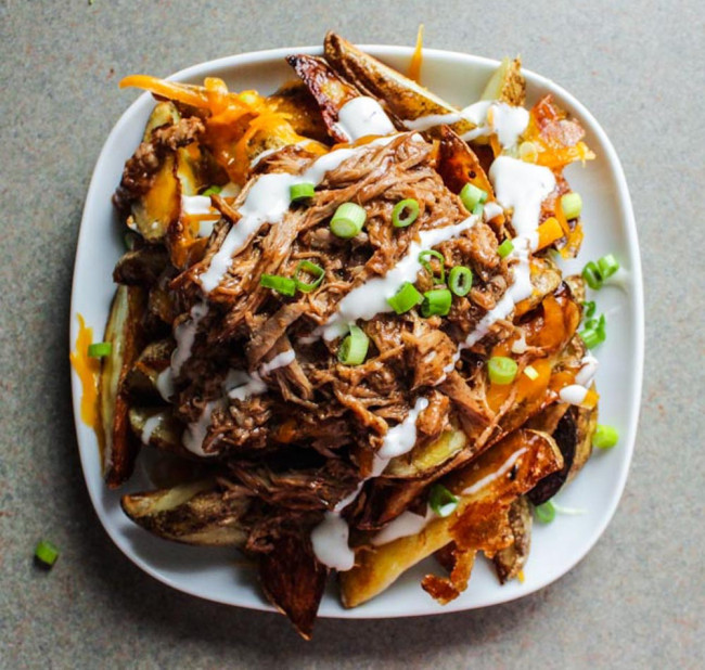 Cheesy Potato Wedges with Pulled Pork