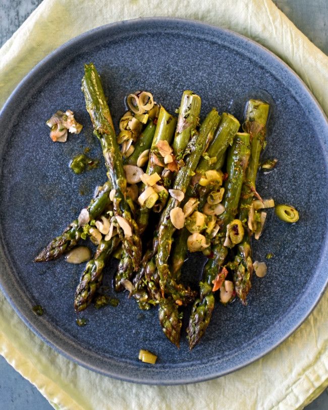 Roasted Asparagus With Almonds