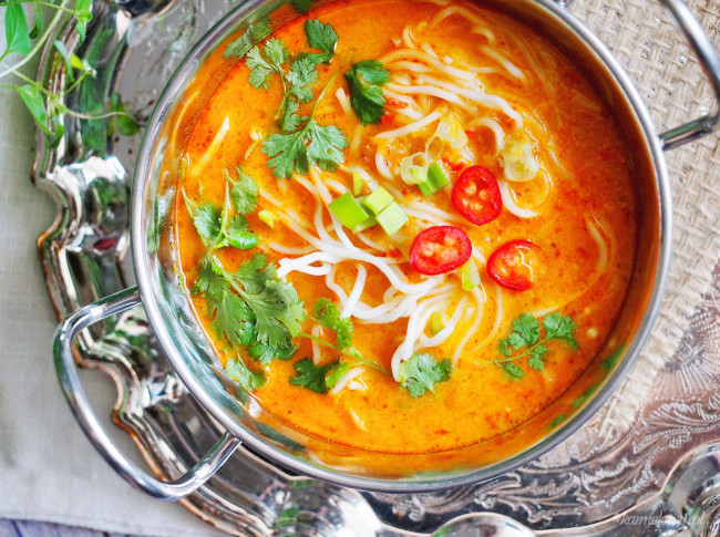 Spicy Thai noodle soup