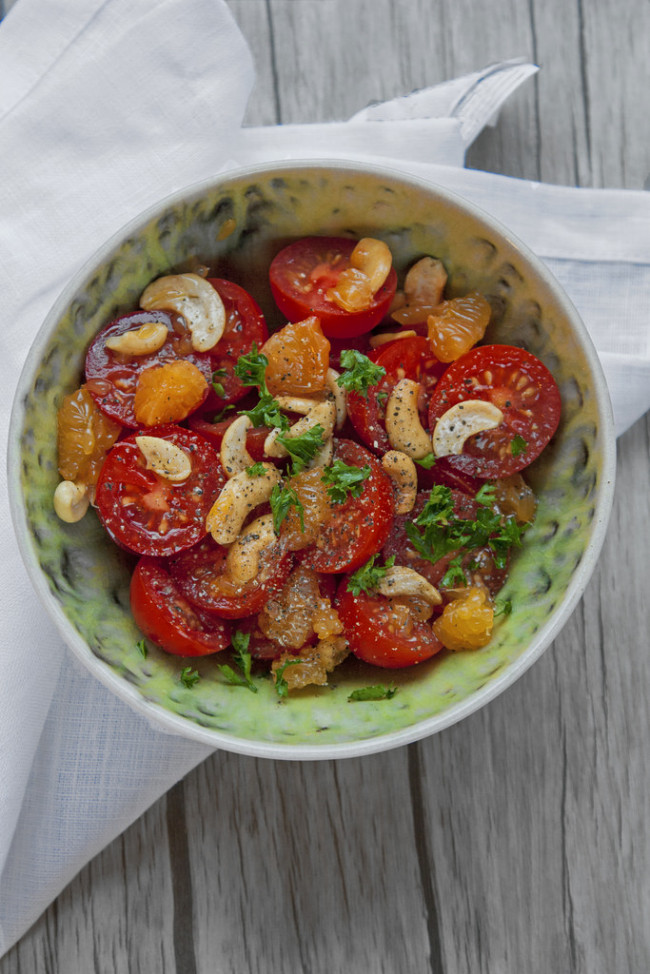Quick Tomato salad - Tomatoes, Cashew-nuts & Tangerines