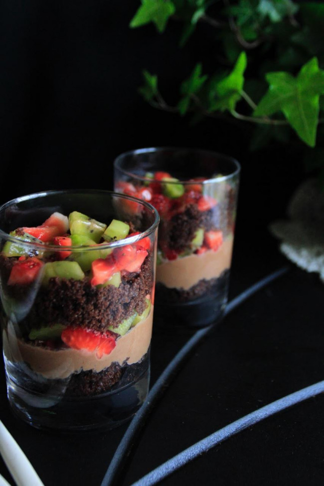Kiwi And Strawberry Chocolate Trifle Recipe