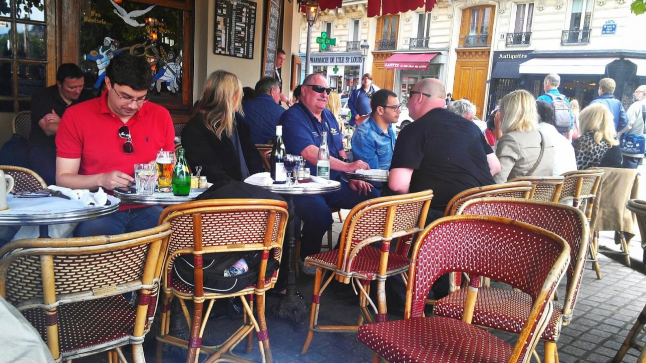 Lunchtime In Paris