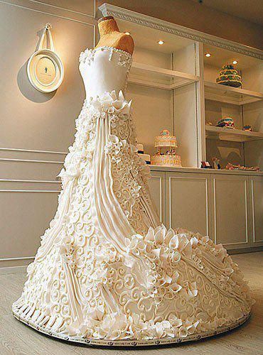 10 Over the Top Wedding Cakes | Essense Designs
