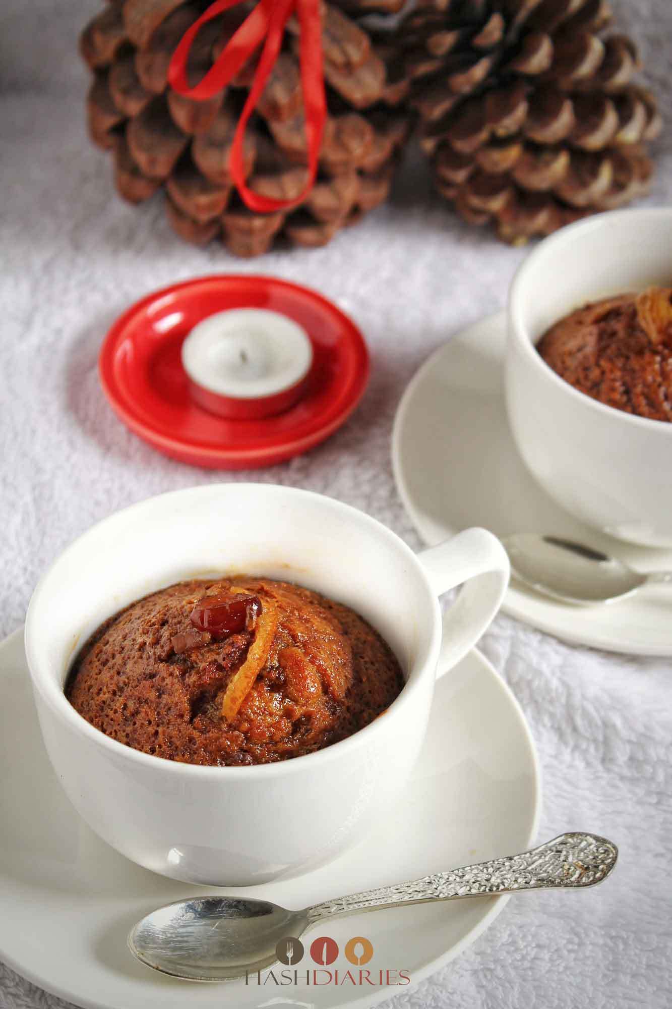 Christmas Plum Cake - Easy Mug Cake Recipe - SpeakingAloud Magazine