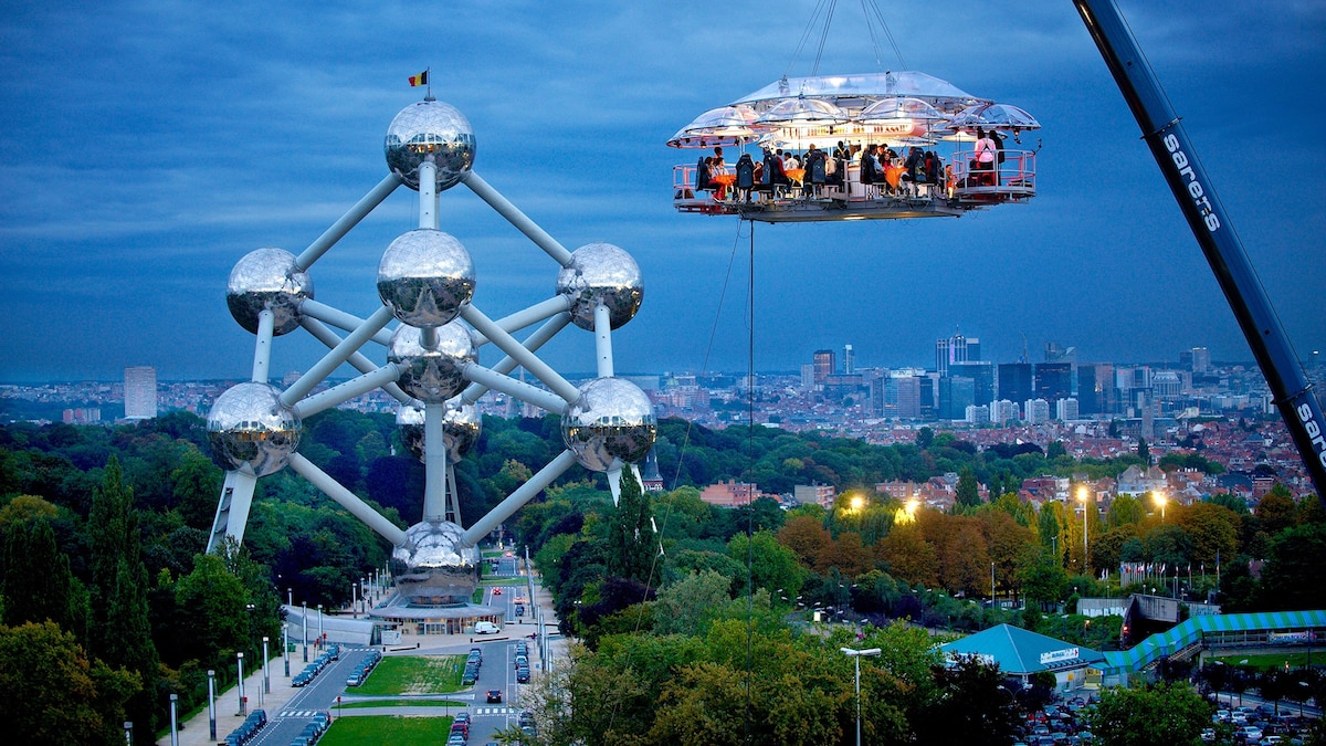 Aerial dining experiences around the world