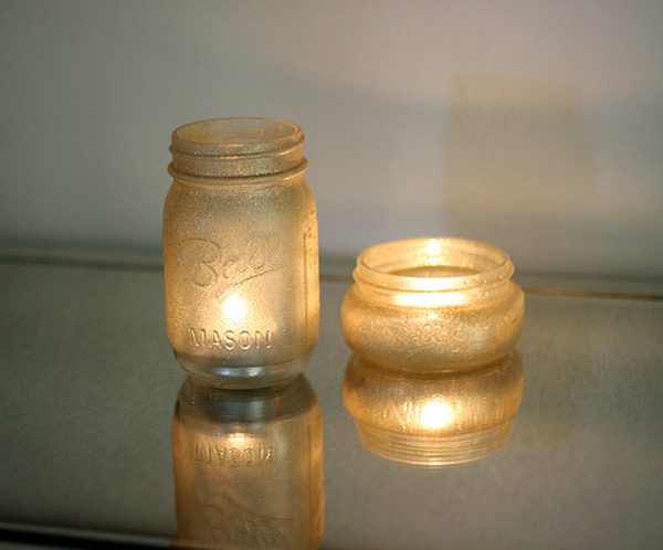The Golden Touch:  DIY Glitter Mason Jar Candles