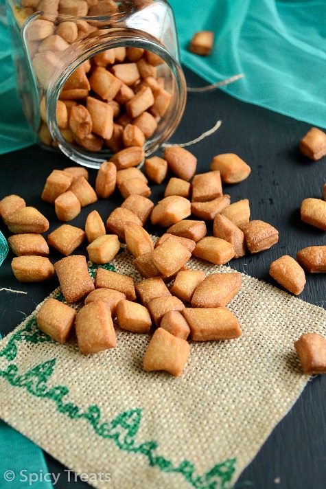 Maida Biscuits / Diamond Biscuits ~ Kids Friendly Snack / Diwali Sweet Recipe