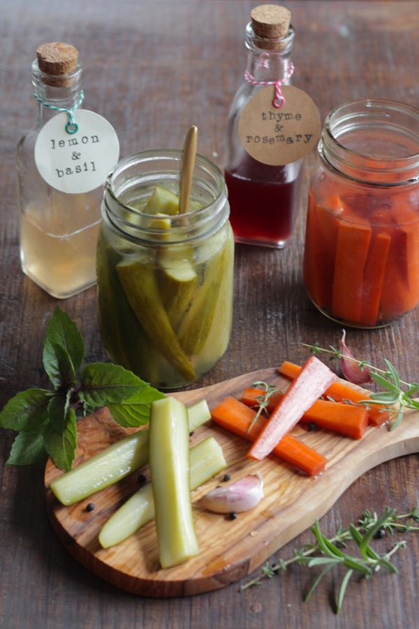 Quick Pickle Carrots and Cucumber