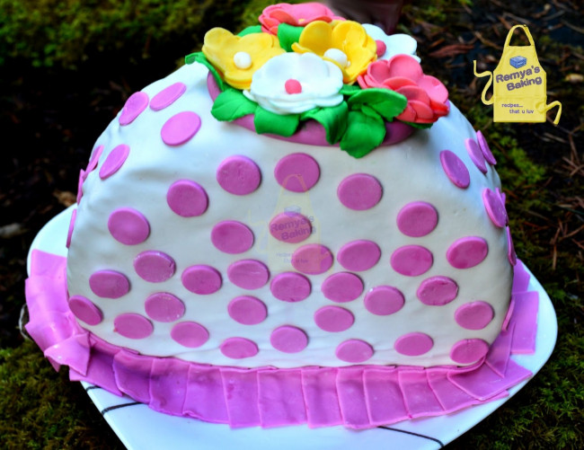 A decorated Vanilla Sponge Cake- Happy B'day to my little Bloggie ...!