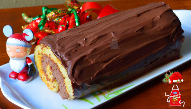 Yule Log Cake/ Buche de Noel