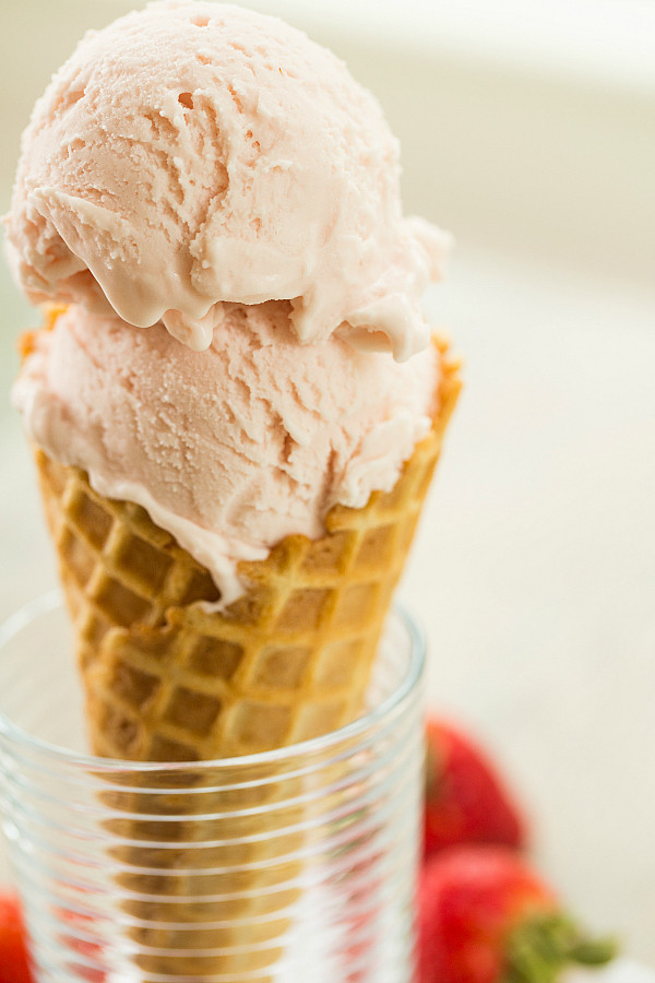 Roasted Strawberry & Buttermilk Ice Cream