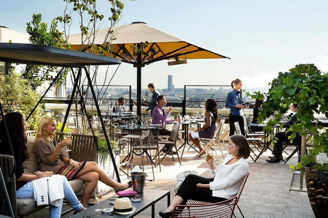 14 best rooftop restaurants in Paris