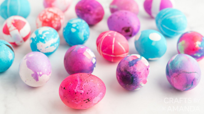 7 Cool Ways to Decorate Easter Eggs