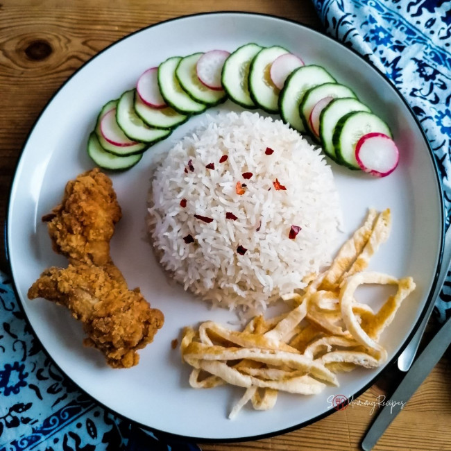Nasi Uduk Jakarta: rice cooked in fragrant coconut milk - So Yummy Recipes