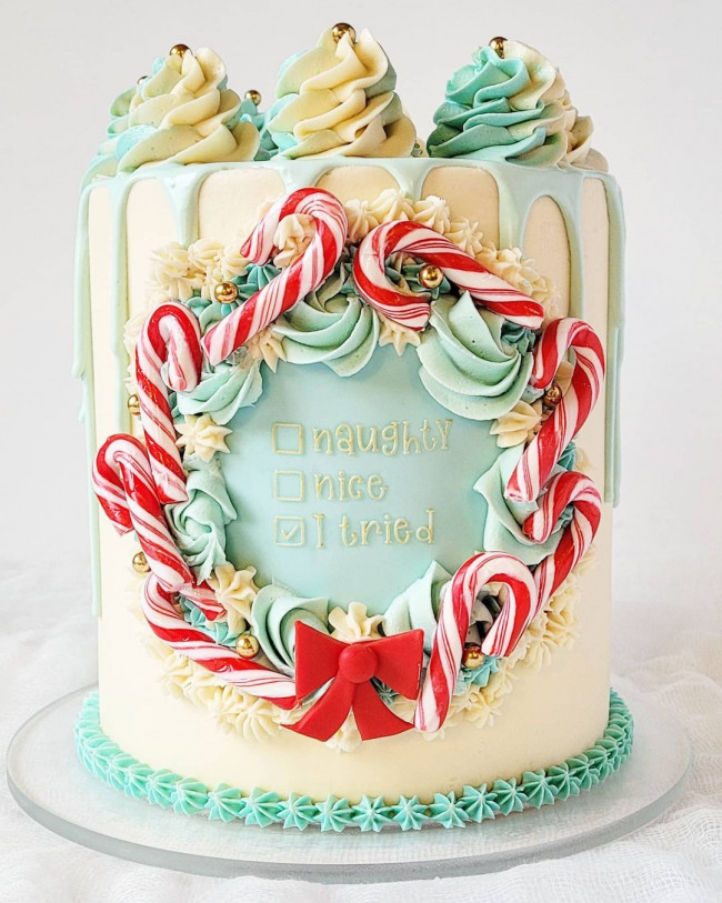 15 Glorious Cakes That Will Surely Get You In The Spirit